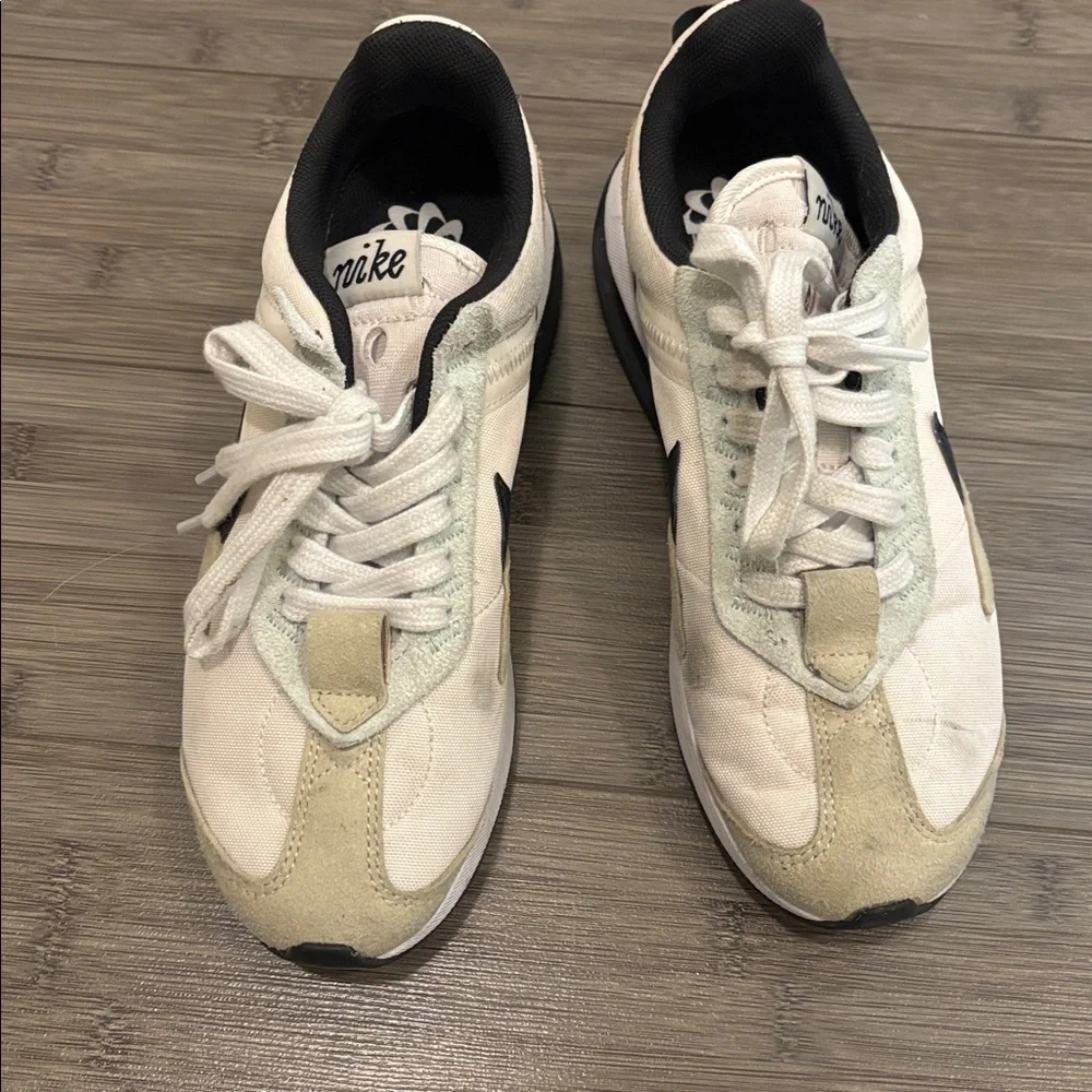 Nike Air Max Pre-Day Light Bone sneakers